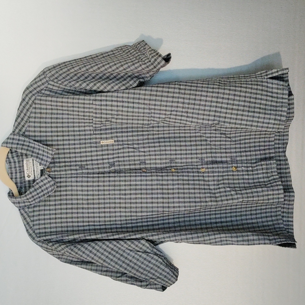 Columbia short sleeve button down shirt lg